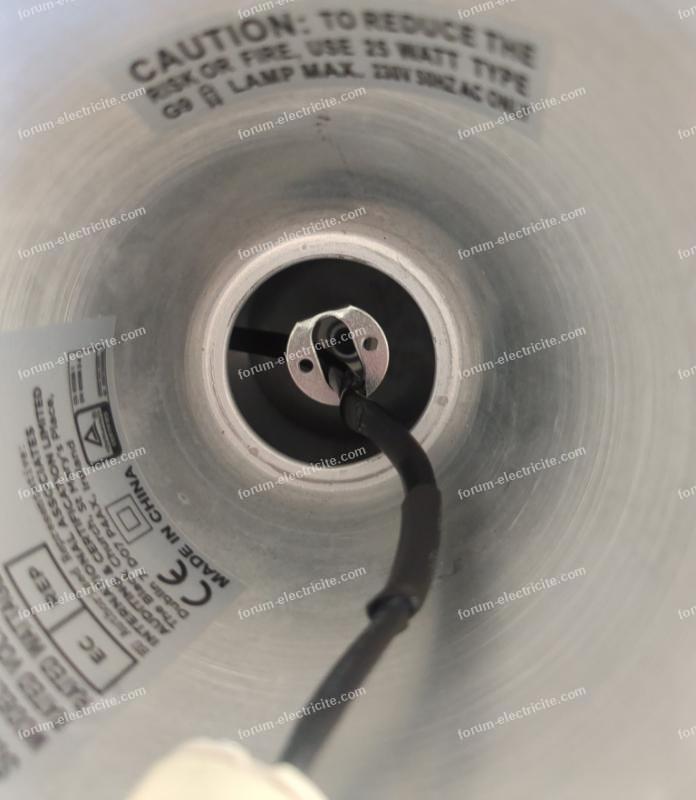 changer la douille d'une lampe à lave