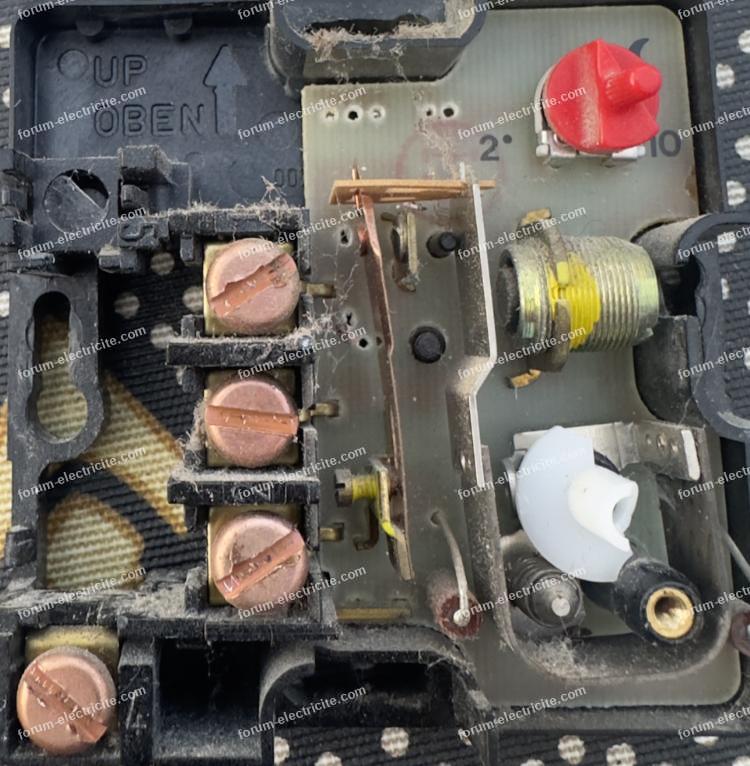 thermostat plafond chauffant